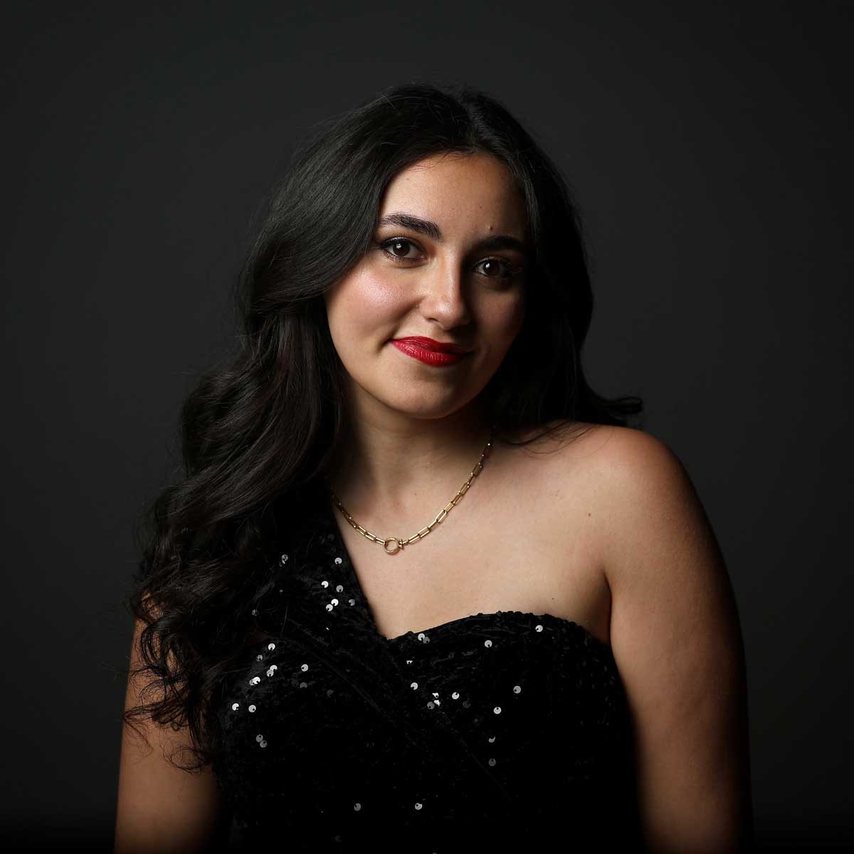 Hanna-Salem-Main-Photo